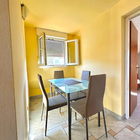 Ema Apartment Tribunj (Sibenik-Knin)