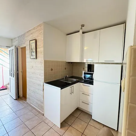 Ema Apartment